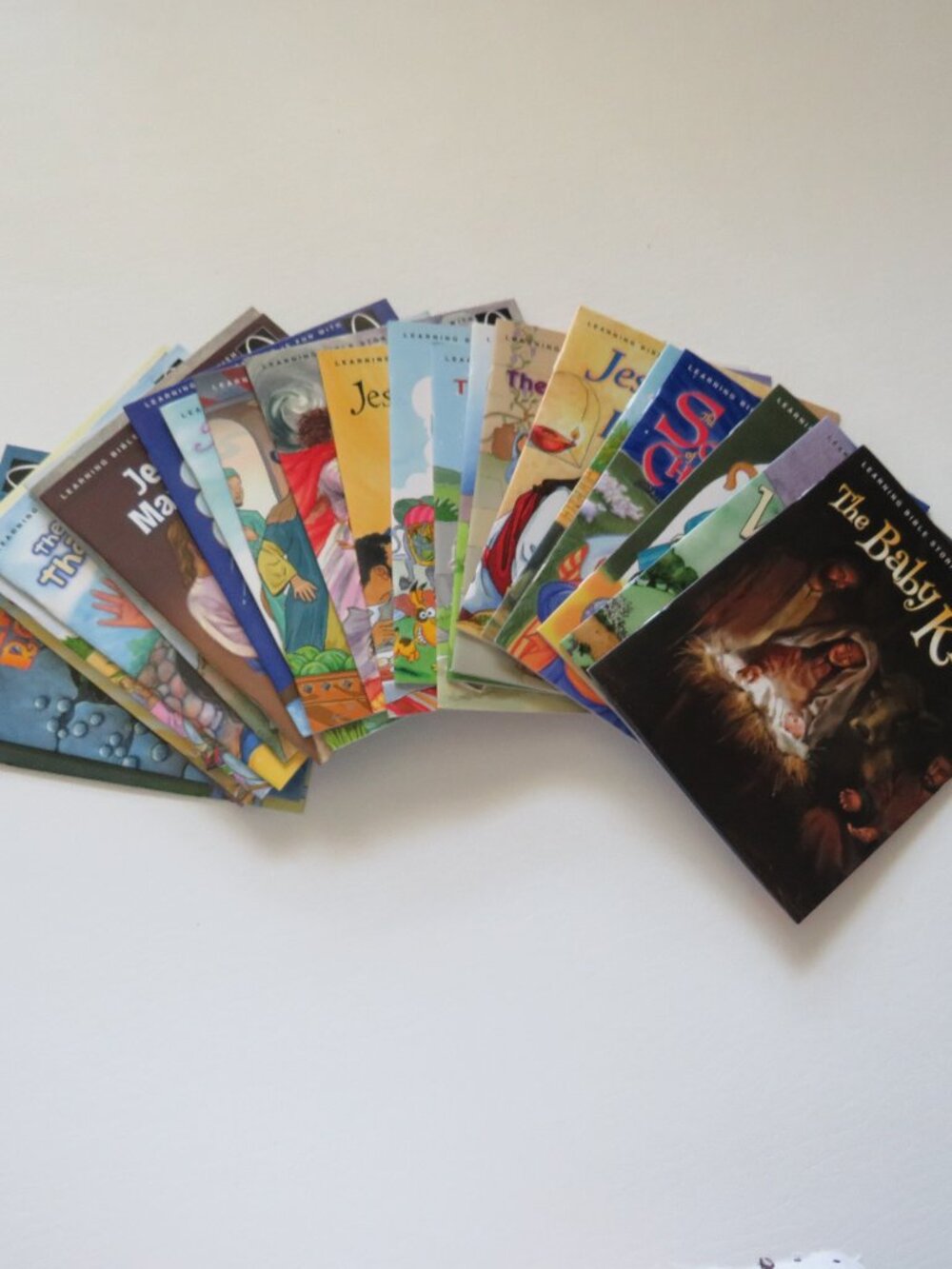 New Arch Books Series Lot of 26 Christmas Children Bible Stories Baby Jesus